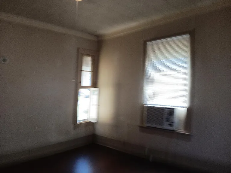 3217 Avenue M — Photo 4
