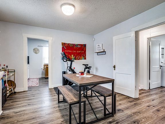 This dining area gives you plenty of convenience to cook with your room mate or to entertain friends as it is right off the kitchen and next to the den!