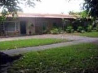 2920 Columbus Blvd, Coral Gables, FL 33134
