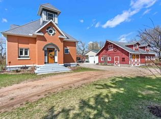 N5709 Green Valley Rd, Green Valley, WI 54127