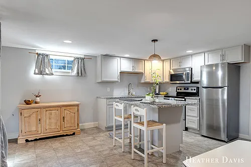 521 Park Ave Photo 1