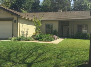 2748 Briarcliff Dr, Riverbank, CA 95367
