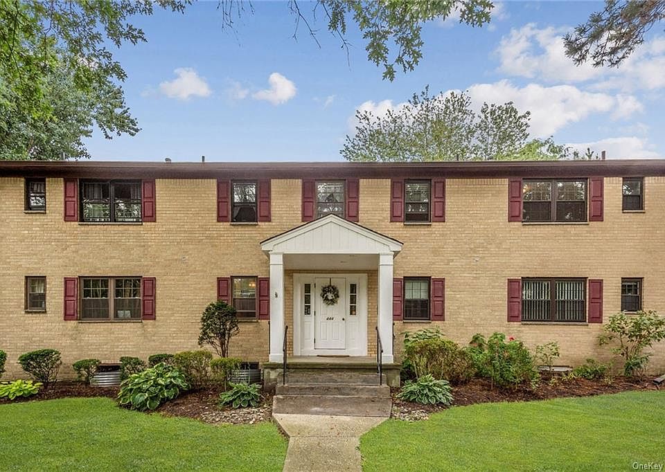 1st image of 444 Somerset Dr APT M