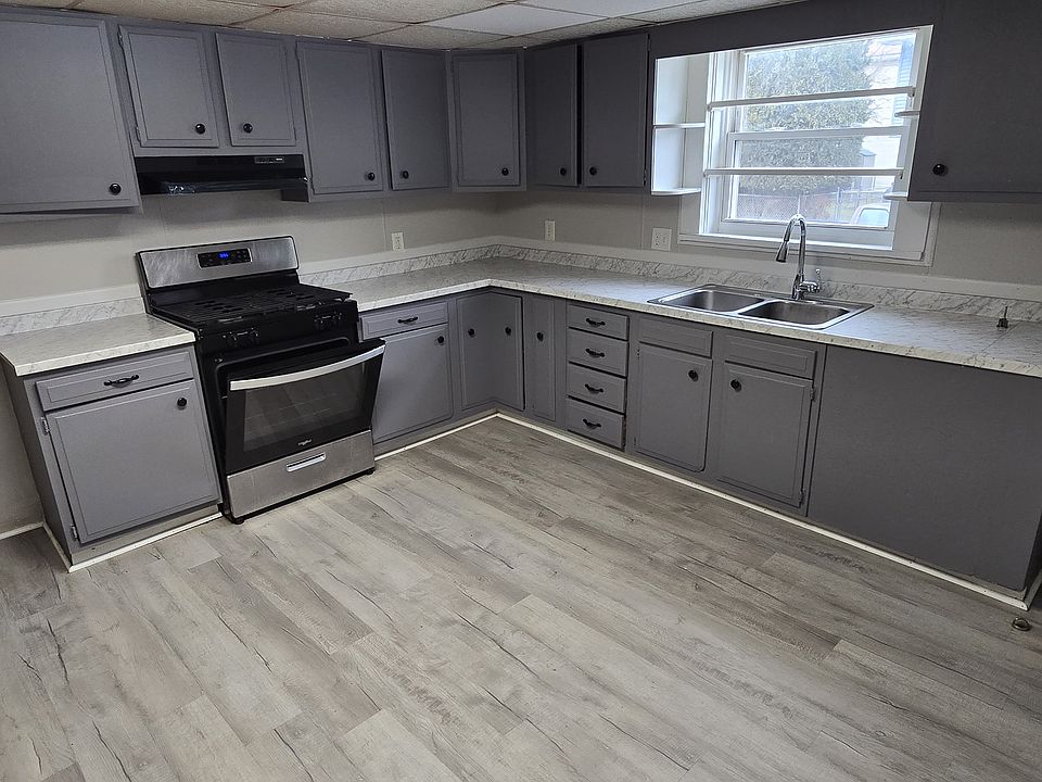 1st image of 76 S Center Ave #76