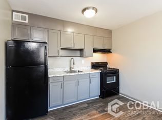 2124 Park Ter APT 10, College Park, GA 30337
