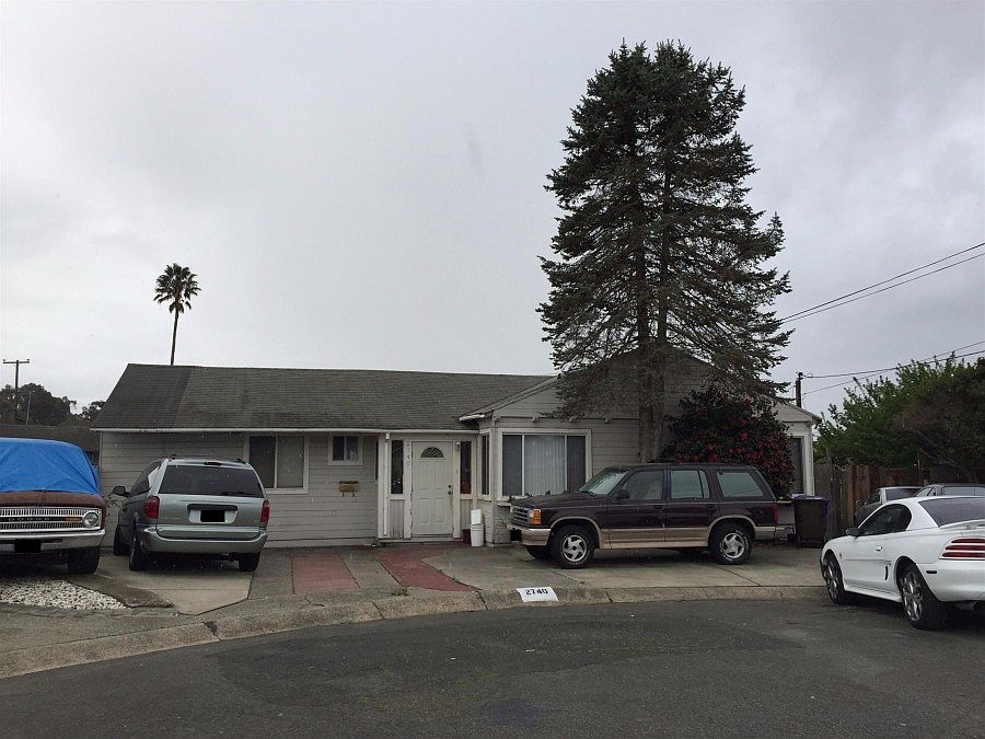 1st image of 2740 Clarendon Ct