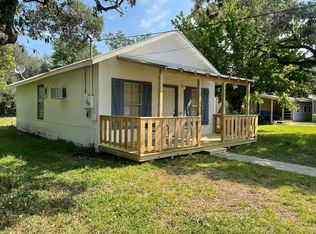 204 E 6th St, Camp Wood, TX 78833