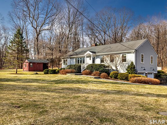 3rd image of 35 Blue Ridge Road