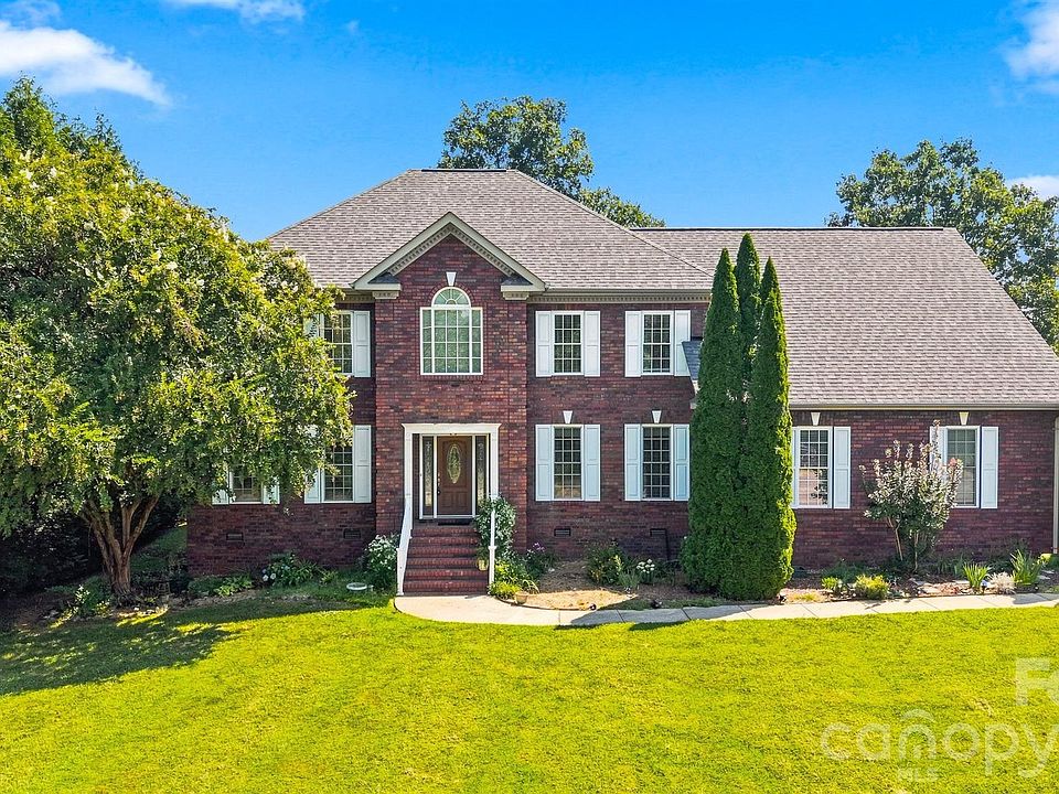 1st image of 1548 Nazareth Ln