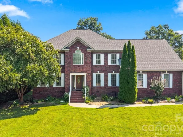 1548 Nazareth Ln, Conover, NC 28613