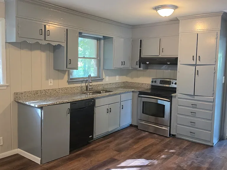 2705 Dunmoreland Terrace — Photo 7