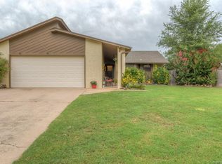8509 E 135th St S, Bixby, OK 74008