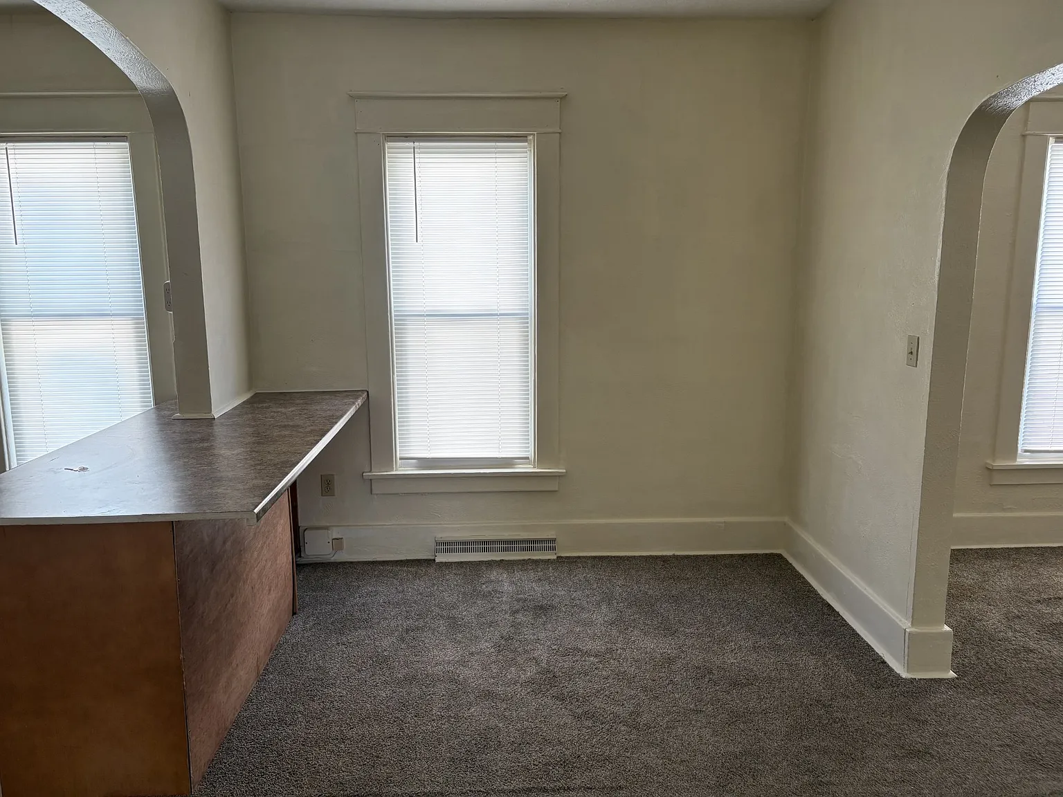 806 Hess Avenue - 1 — Photo 3