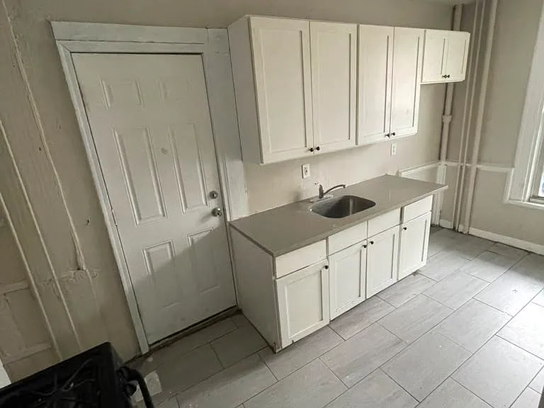 240A William St #VAR1 — Photo 1