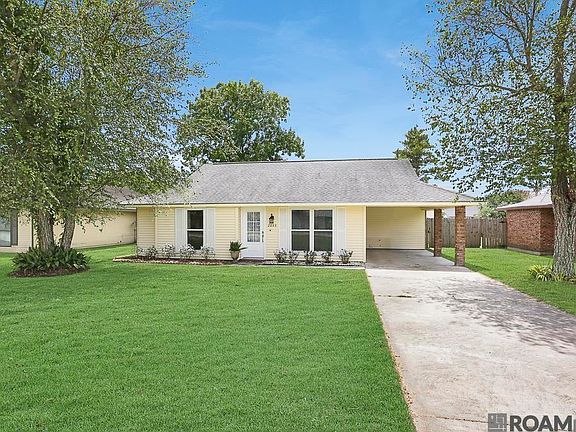 2nd image of 2033 Parlange Dr
