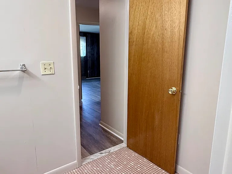 1007 N 10th St — Photo 50