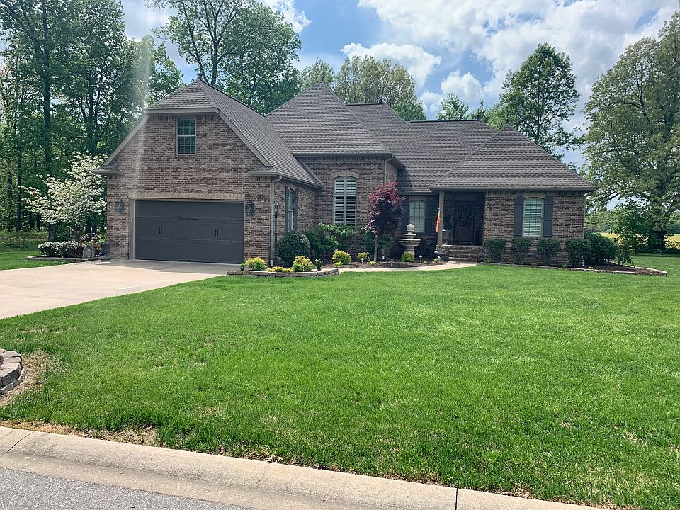 1st image of 99 Kaitlyn Ln N
