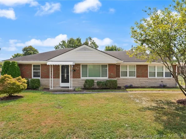 515 Popp Avenue, Sellersburg, IN 47172