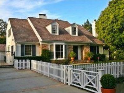373 N Kenter Ave, Los Angeles, CA, 90049