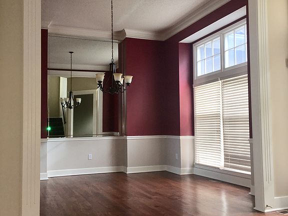 Formal Dining