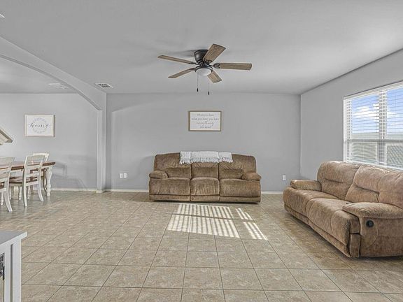 3rd image of 3330 La Terraza Way