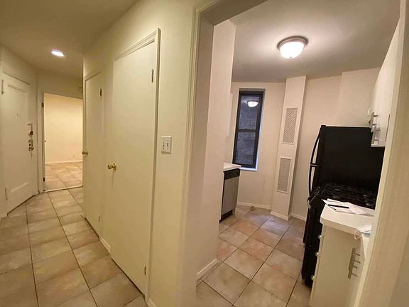 4th image of 109 E 89th St APT 4F