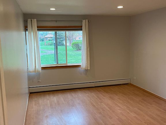 2nd image of 711 E Falcon Dr #100