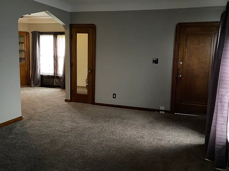 19100 Lake Shore Blvd #1 — Photo 7