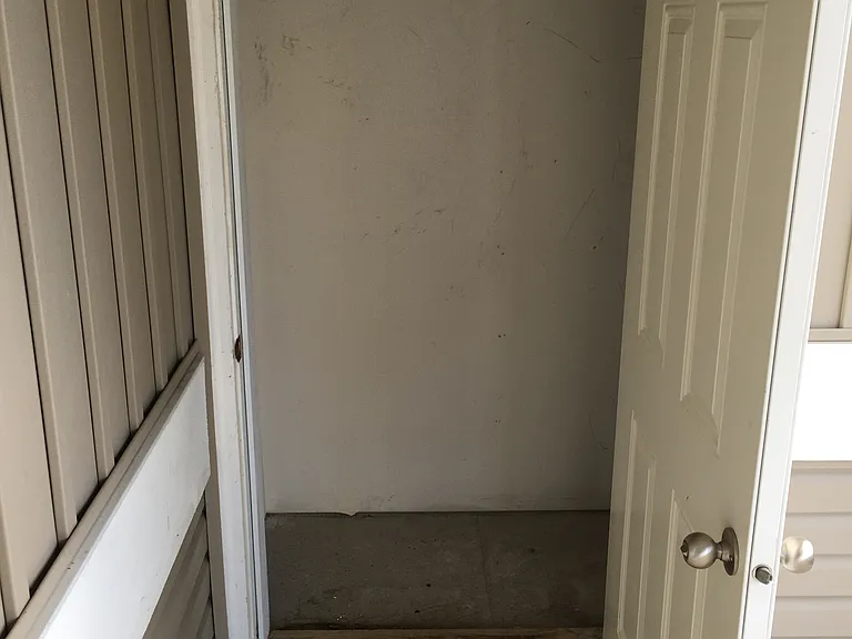 5747 Fallbrook Ln — Photo 34