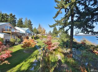 2477 N Bluff Rd, Greenbank, WA 98253