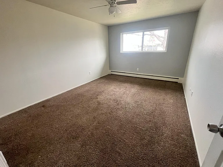 2525 S Sheridan Blvd — Photo 9