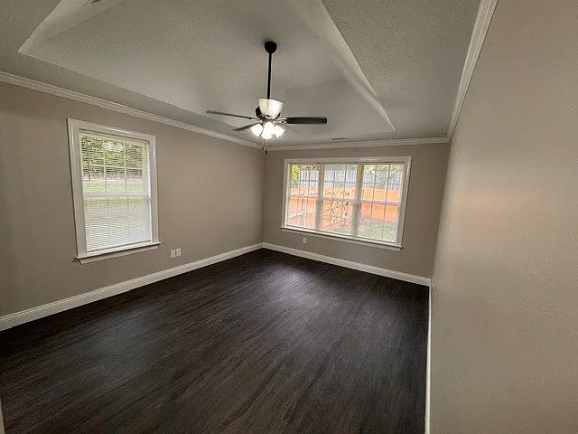 5 Station Oaks Dr — Photo 5