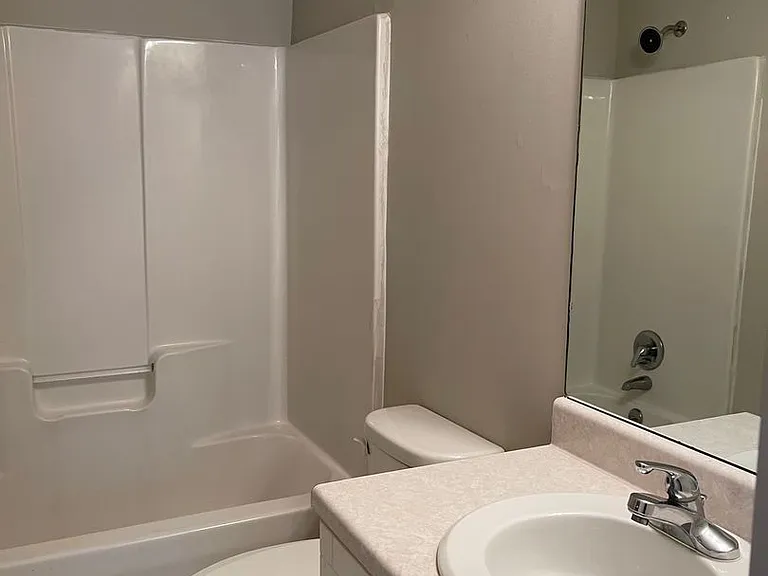 130 Beth Ct — Photo 13