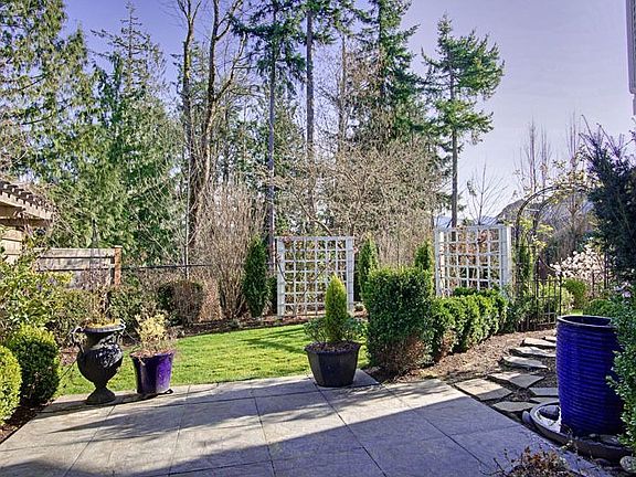 5th image of 27715 SE 24th Way