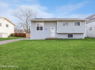 1431 E Joyce Ave, Palatine, IL 60074