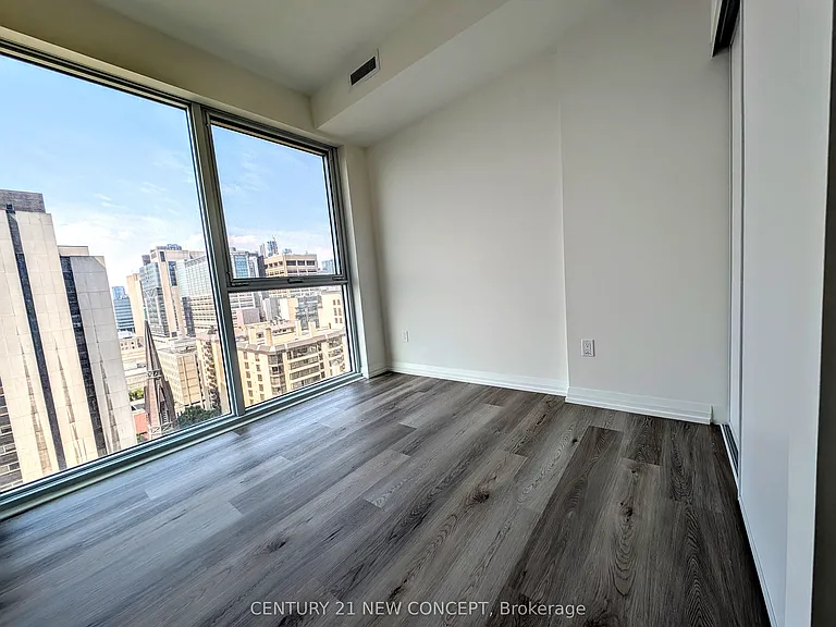 280 Dundas St W #1602 — Photo 6