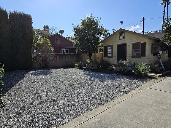 5th image of 2126 Chickasaw Ave