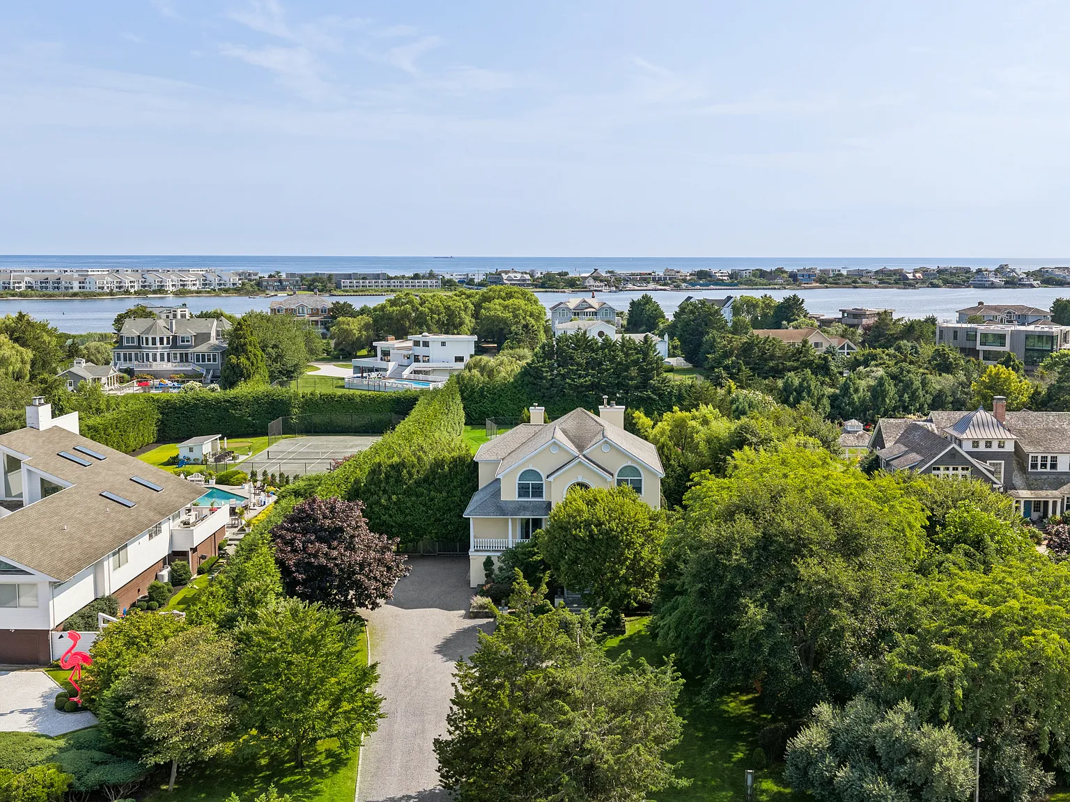 Exceptional Rental in Westhampton Beach — Photo 2