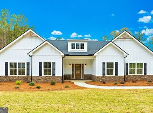 106 Brothers Ct, Barnesville, GA 30204