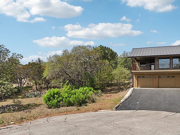 5th image of 718 Starcrest LOT 3/7E