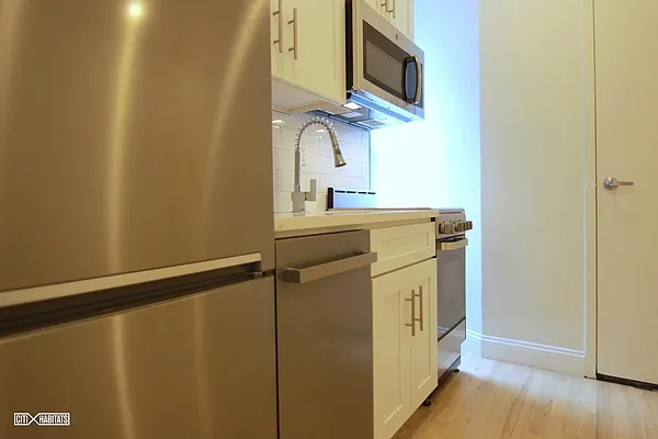 Rented by Citi Habitats | media 27