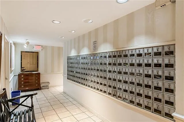 4550 Warwick Blvd #909 — Photo 8