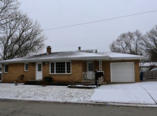 1925 Cora St, Crest Hill, IL 60403