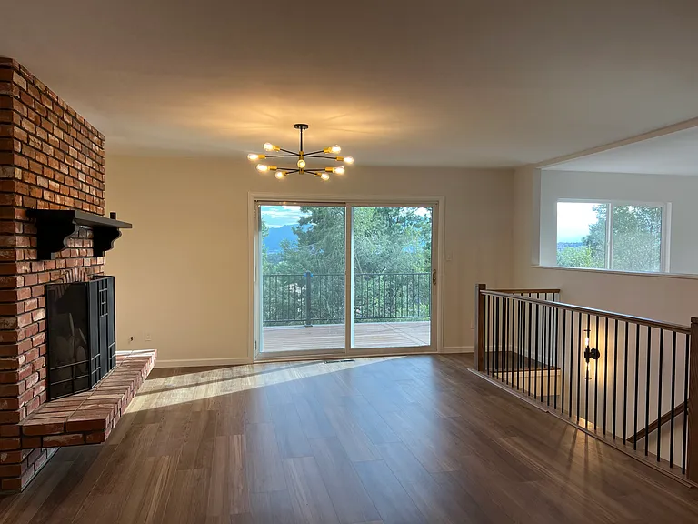 3245 Montebello Dr W — Photo 7