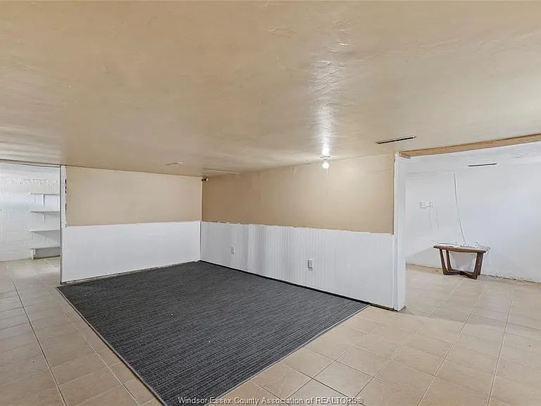 76 Texas Rd — Photo 25