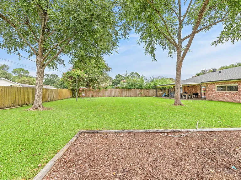 308 Brentwood Blvd — Photo 28