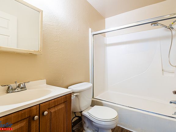 5th image of 412 Page St APT B