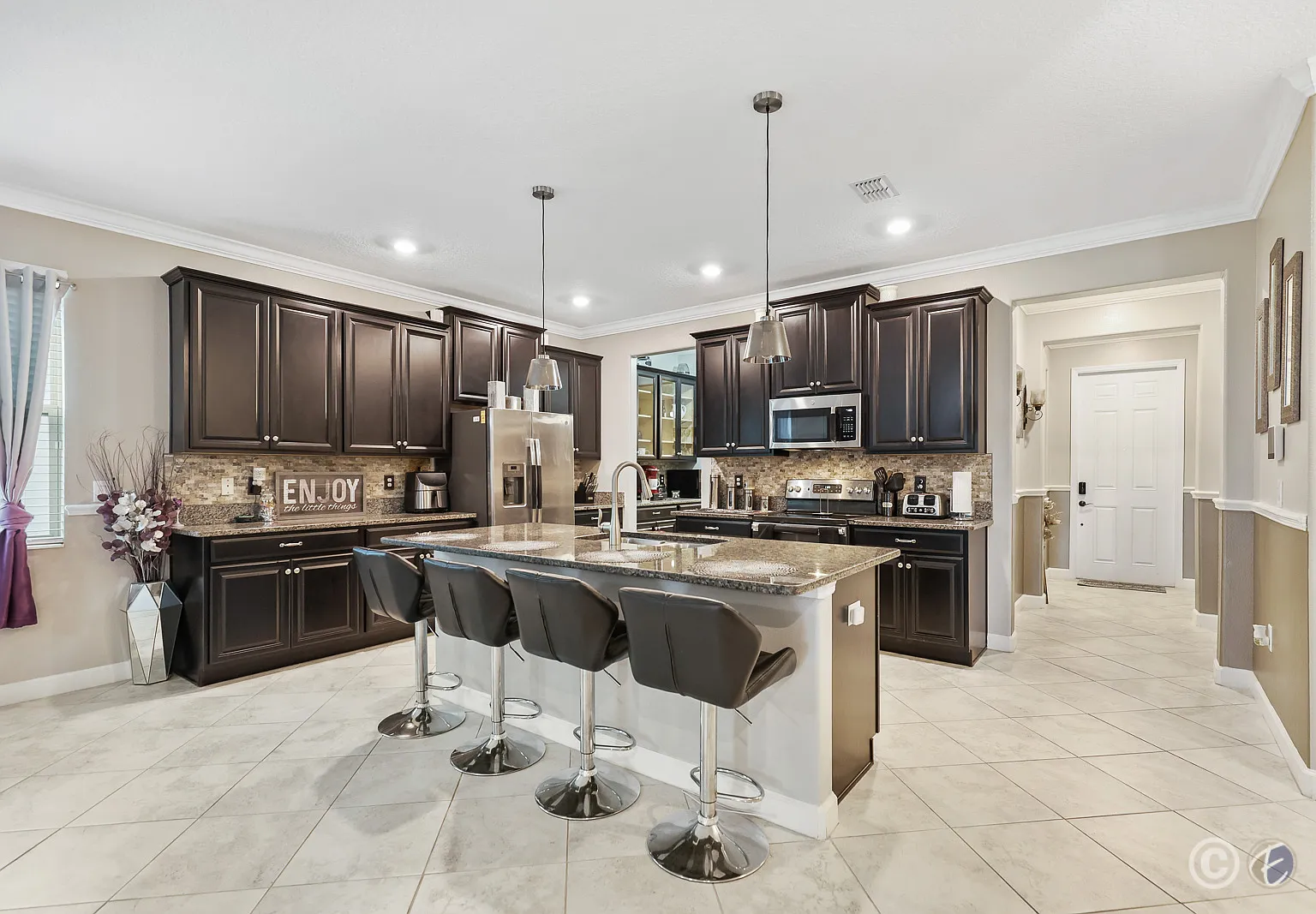 9650 Ivory Drive — Photo 4