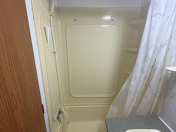 4th image of 2704 S Avenue B Unit 8