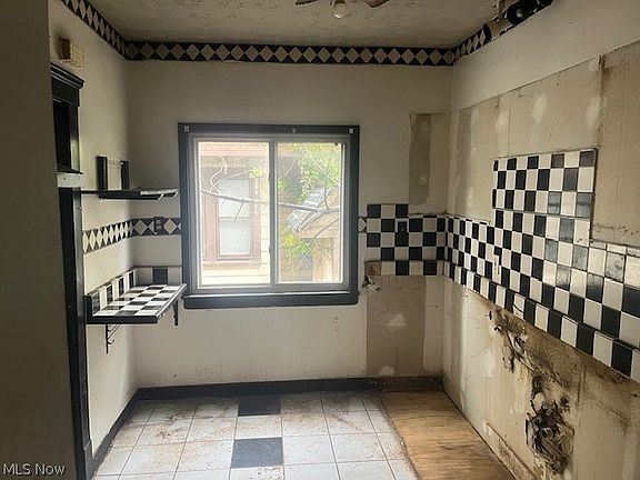 5th image of 1041 E 147th St
